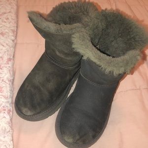 Ugg girl boots